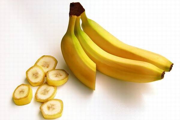 離乳食でのバナナの加熱はいつまで 生だと何がダメなの ママパパ応援宣言サイト のんびき